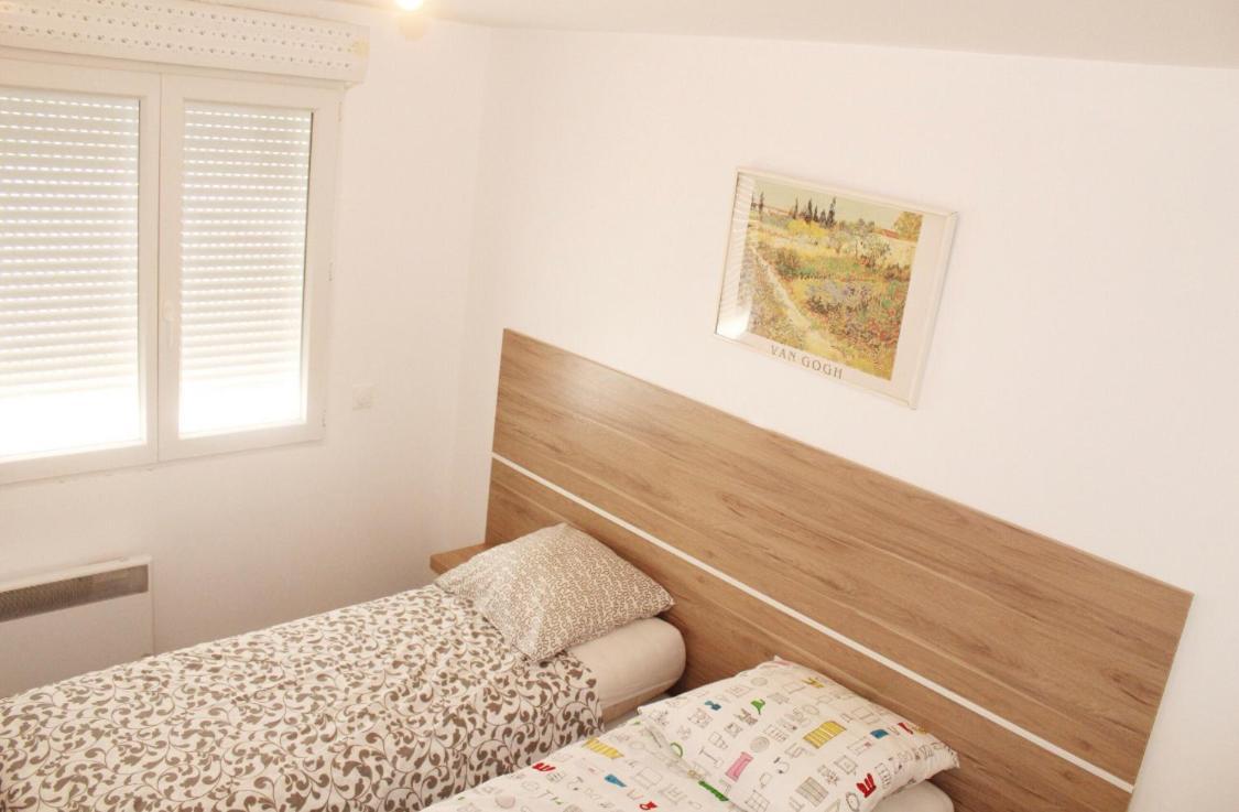 Appartements Meublees A Cote De L'Aeroport Marseille Provence Marignane Exteriér fotografie
